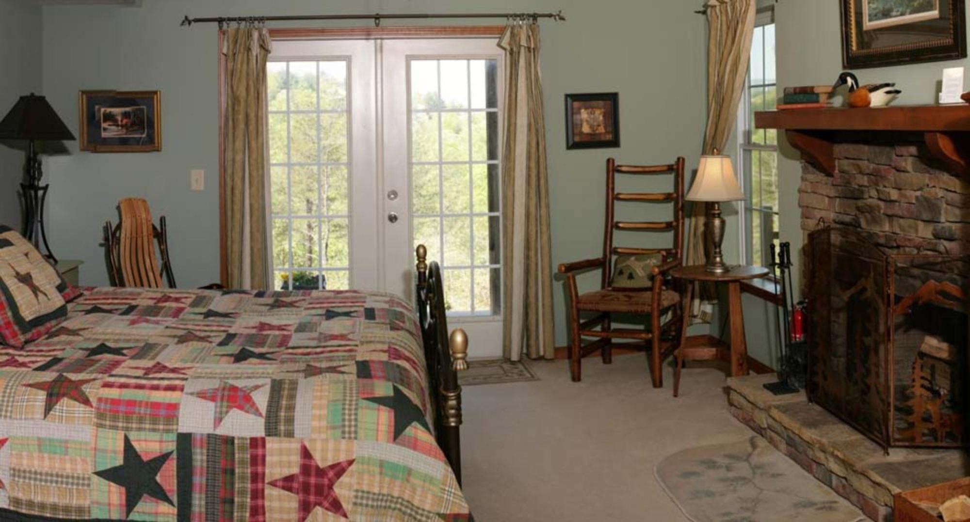 Long Mountain Lodge Bed & Breakfast Далонега Экстерьер фото